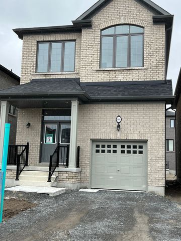 Detached Home For Lease | E8134444 - Photo 2