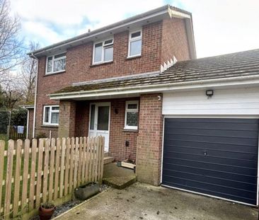 3 bedroom detached house to rent - Photo 2