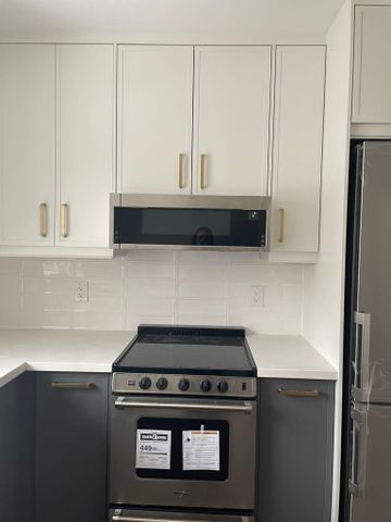 For Lease - 256 Annette Street Unit# Upper, Toronto, Ontario - Photo 4