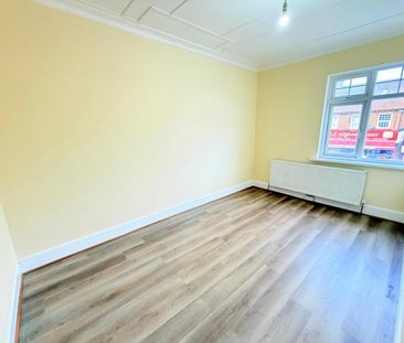 3 bedroom flat to rent - Photo 2