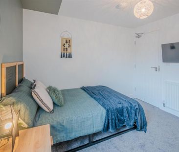 5 bedroom terraced house to rent - Photo 3