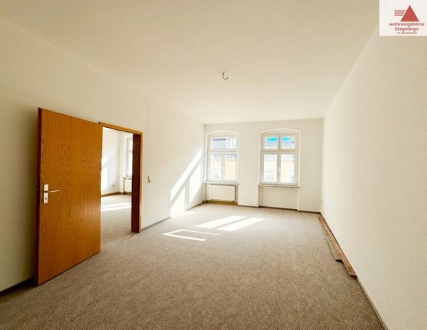 Gemütliche 2-Raum-Wohnung mit Dachterrasse direkt im Zentrum von Annaberg! - Foto 1