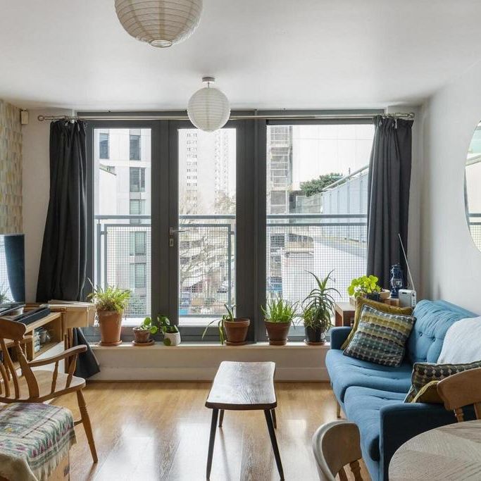 1 bedroom flat to rent - Photo 1