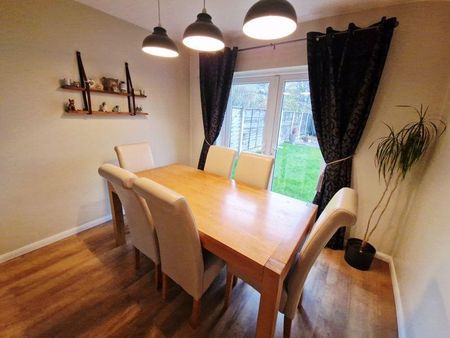 2 bedroom terraced house to rent - Photo 3