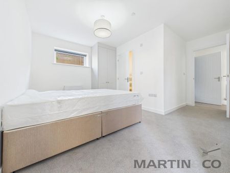 2 bedroom ground floor flat to rent - Photo 4