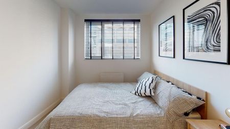 5 bedroom flat to rent - Photo 2