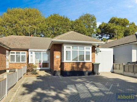 Sunnybank Close, Leigh on Sea - Photo 2