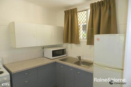 2/9 LORD STREET, Gladstone Central, QLD 4680 - Photo 4