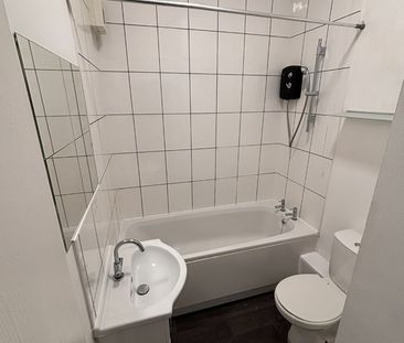 1 Bed Flat, Oldham Street, M4 - Photo 4