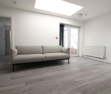 Uxbridge Road, Hayes - Photo 5