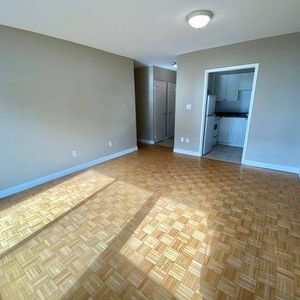 Spacious and Bright, JR-1 Bedroom Available NOW!!! - Photo 2