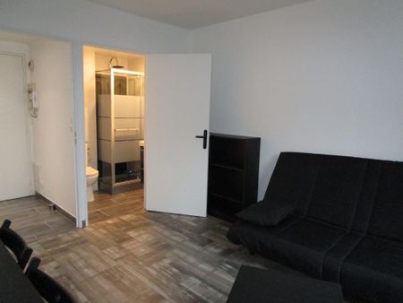 Location Appartement 1 pièce 17m² REIMS 51100 - Photo 5