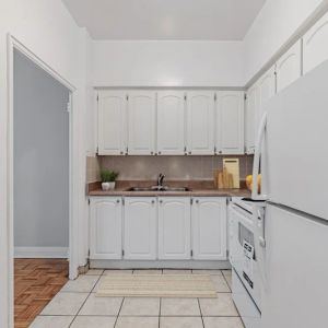 4415 Bathurst Street - Photo 2