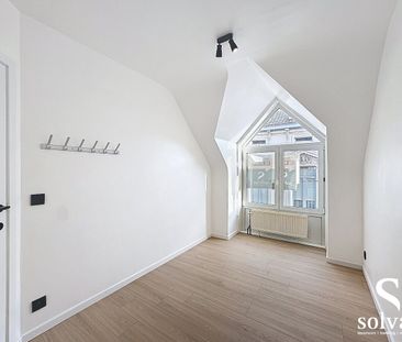 Knap dakappartement met twee slaapkamers en prachtig uitzicht - Foto 6