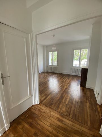 Location Appartement 3 pièces 63m² - Photo 2