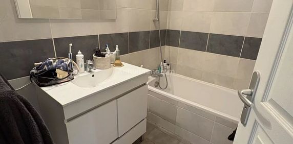 Location Appartement 2 pièces 42 m2 à Martigues - Photo 2