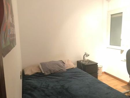 Travessera de les Corts, L'Hospitalet de Llobregat, Catalonia 08903 - Photo 5