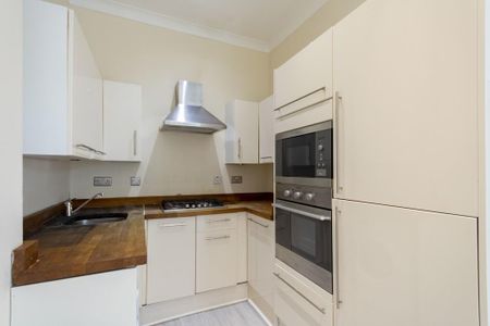 2 bedroom apartment to rent - Photo 2