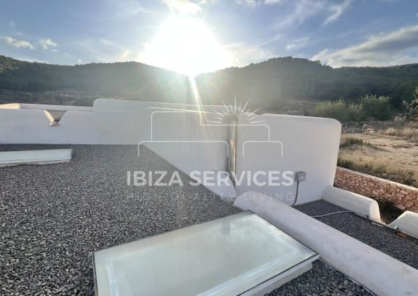 Authentic Finca with Pool in San Mateo, Ibiza for Rent