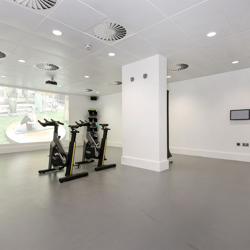 Available from 07/11/2025 - 1 Bed Apartment, Furnished - Photo 1