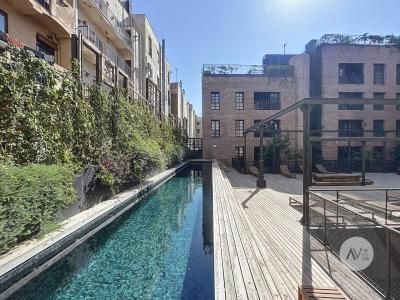 Stunning new apartment in great complex - Photo 2