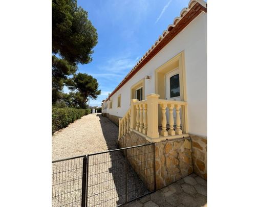 Villa for rental in Costa Nova, Javea - Photo 1