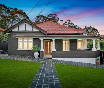 Modern Elegance Meets Everyday Comfort in Eastwood - Photo 1