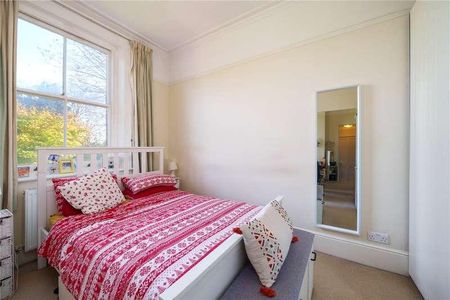 Lytton Grove, London, SW15 - Photo 2