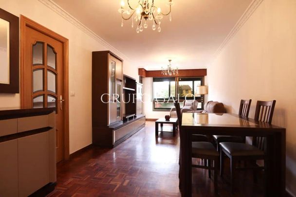 Piso de alquiler en De Ourense, Coiro - Photo 1