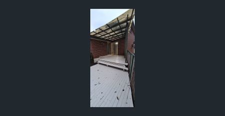 Comfortable Two-Bedroom Townhouse in Toongabbie - Photo 5