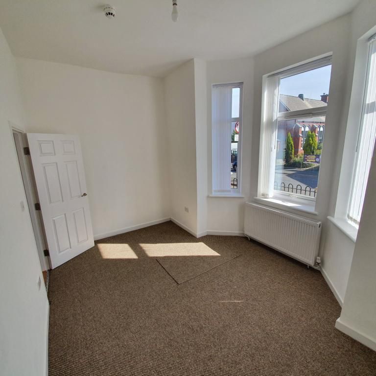 77 East Road, Longsight, Manchester, M12 - Photo 1