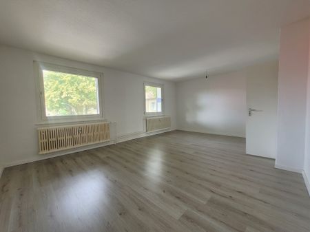 2-Zimmer-Wohnung im Erdgeschoss Für Besichtigungen bitte erst ab November melden! - Foto 3