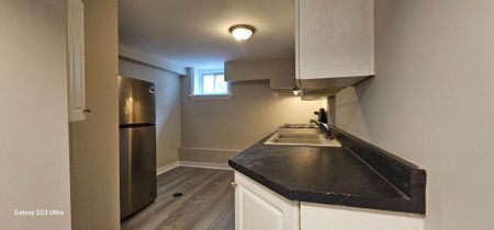 For Lease - 46 Walter Avenue Unit# B, Newmarket, Ontario - Photo 3