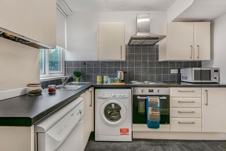 4 bedroom house to rent - Photo 2