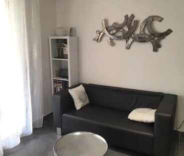 Location Appartement 2 pièces 37m² MARSEILLE 11ème - Photo 5