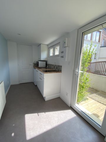 PETITE MAISON F1 BIS MEUBLÉ proche centre ville - FAC - Photo 4