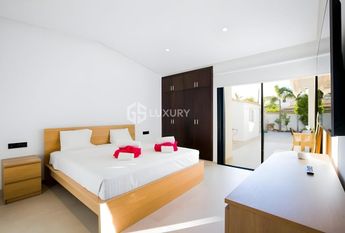 Arona, Canary Islands 38632