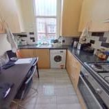 7 Bed - 95 Brudenell Road, Hyde Park, Leeds - LS6 1JD - Student - Photo 1