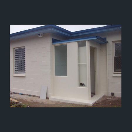 PLENTY OF ROOM FOR THE KIDS TO PLAY! - Photo 3