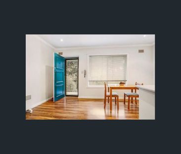 Fantastic Location in Caulfield East - Photo 2