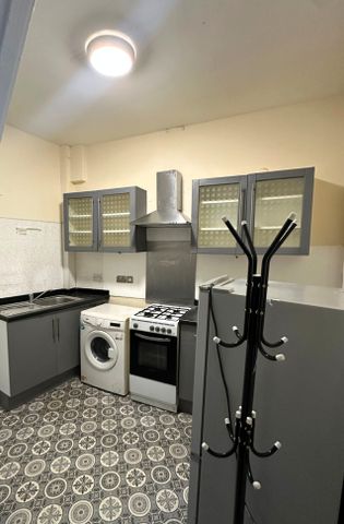 £1,300 PCM, Two Bedroom House with Enclosed Garden in Craddock Street, Riverside, Cardiff, CF11 6EX - Photo 4