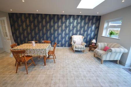 3 bedroom bungalow to rent - Photo 4