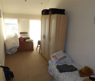 Hullen Edge Farm, Goose Nest Lane, Norland, Halifax, HX6 - Photo 5