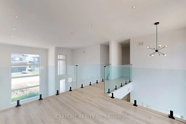 Detached Home For Lease | S9055434 - Photo 1