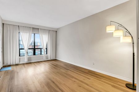 For Lease - 633 St Clair Avenue Unit# Upper, Toronto, Ontario - Photo 3