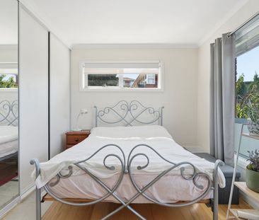 Immaculate One Bedroom Villa - Photo 1