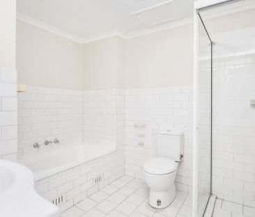 WALK TO WESTMEAD STATION/WELL PRICED & WELL LOCATED! - Photo 4