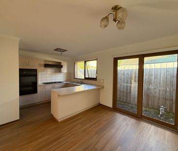 8 Clare Street, BLACKBURN, VIC 3130 - Photo 3