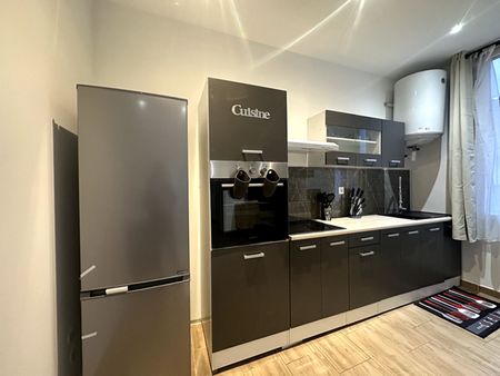 Location Appartement 2 pièces 48m² - Photo 4