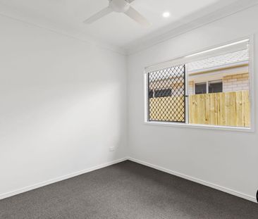 Modern Family Home in Sought-After South MacLean - Photo 6